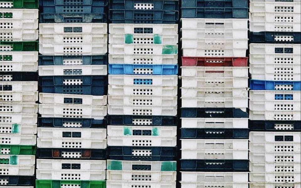 The Practical Advantages of Storing a Boat on a Lift