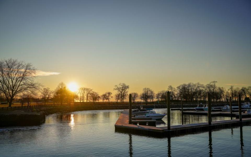 Wet Slip Rates, Mooring Balls, and Marina Dockage Structures