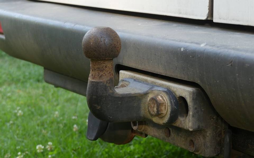 Understanding Core Trailer Components and Hardware